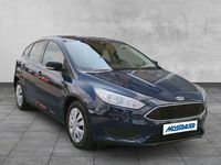 Gebraucht Ford Focus Trend 101 PS (74 kW) 2018 Blau Limousine