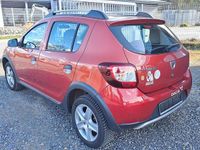 Gebraucht Dacia Sandero Prestige 90 PS (66 kW) 2014 Rot SUV
