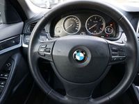 Gebraucht BMW 520 190 PS (139 kW) 2015 Schwarz metallic Kombi