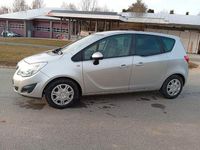 Gebraucht Opel Meriva Selection 101 PS (74 kW) 2011 Silber Van / Kleinbus