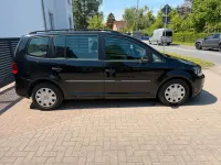 Usata VW Touran Trendline 105 CV (77 kW) 2011 Nero Monovolume