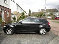 Gebraucht BMW 116 122 PS (89 kW) 2007 Schwarz Kleinwagen