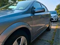 Gebraucht Opel Astra 125 PS (91 kW) 2005 Silber Kleinwagen