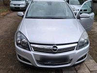Gebraucht Opel Astra 140 PS (102 kW) 2009 Grau Kombi