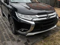 Gebraucht Mitsubishi Outlander 150 PS (110 kW) 2015 Schwarz SUV