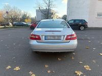 Gebraucht Mercedes E250 204 PS (150 kW) 2010 Silber Coupé