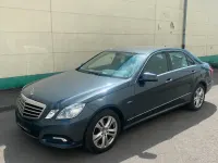 Gebraucht Mercedes E250 204 PS (150 kW) 2010 Blau Limousine