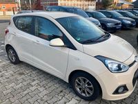 Gebraucht Hyundai i10 87 PS (63 kW) 2014 Beige Kleinwagen