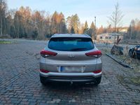 Gebraucht Hyundai Tucson 177 PS (130 kW) 2015 Andere farben SUV