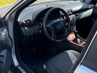 Gebraucht Mercedes C220 149 PS (109 kW) 2002 Silber Limousine