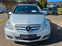Gebraucht Mercedes B160 95 PS (69 kW) 2011 Silber Kleinwagen