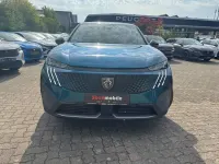 Neu Peugeot e-3008 Allure 156 kW (213 PS) 2026 Blau SUV