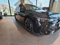 Gebraucht VW Golf VIII R-line 150 PS (110 kW) 2026 Schwarz Kombi