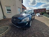 Gebraucht Volvo XC60 Momentum 150 PS (110 kW) 2016 Blau SUV