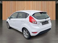 Gebraucht Ford Fiesta Trend 80 PS (58 kW) 2013 Frostweiß Kleinwagen