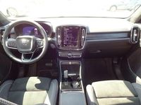 Gebraucht Volvo C40 300 kW (408 PS) 2021 Fusion red / metallic SUV