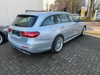 Gebraucht Mercedes E220 AMG 194 PS (142 kW) 2017 Silber Kombi