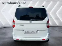 Gebraucht Ford Tourneo Courier Titanium 101 PS (74 kW) 2021 Weiß Van / Kleinbus