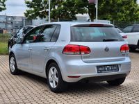 Gebraucht VW Golf VI Team 105 PS (77 kW) 2010 Silber Kleinwagen