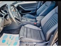 Gebraucht VW Passat R-line 120 PS (88 kW) 2018 Schwarz Kombi