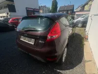 Gebraucht Ford Fiesta 60 PS (44 kW) 2010 Rot Limousine
