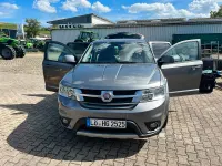 Gebraucht Fiat Freemont 140 PS (102 kW) 2012 Grau SUV