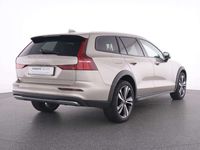 Gebraucht Volvo V60 CC Plus 197 PS (144 kW) 2024 Andere farbe Kombi