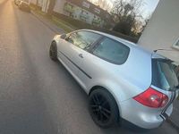 Second-hand VW Golf 90 CP (66 kW) 2006 Gri Coupe