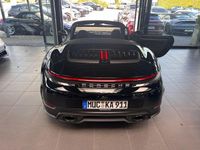 Gebraucht Porsche 911 Carrera Cabriolet 394 PS (289 kW) 2024 Schwarz Cabrio