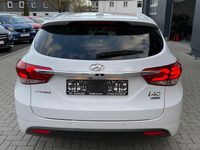Gebraucht Hyundai i40 Premium 141 PS (103 kW) 2016 Weiß Kombi