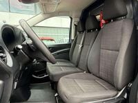 Gebraucht Mercedes e-Vito 85 kW (116 PS) 2020 Grau Van / Kleinbus