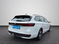 Gebraucht VW Passat Basis 150 PS (110 kW) 2024 Pure white Kombi