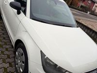 Gebraucht Audi A1 Attraction 86 PS (63 kW) 2010 Weiß Kleinwagen