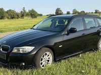 Gebraucht BMW 318 143 PS (105 kW) 2010 Schwarz Kombi