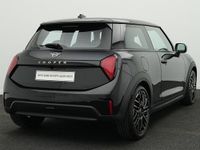 Gebraucht Mini Cooper Favoured 156 PS (114 kW) 2025 Schwarz Kleinwagen