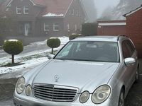 Gebraucht Mercedes E220 150 PS (110 kW) 2003 Silber Kombi