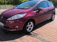 Używany Ford Fiesta Titanium 82 KM (60 kW) 2009 Czerwony Hatchback