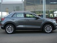 Gebraucht VW T-Roc Active 150 PS (110 kW) 2024 Grau SUV