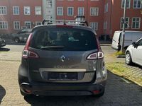 Gebraucht Renault Scénic III Dynamique 131 PS (96 kW) 2011 Grau Van / Kleinbus