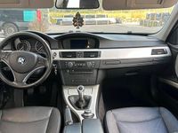 Gebraucht BMW 320 163 PS (119 kW) 2007 Blau Limousine