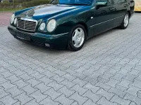 Gebraucht Mercedes E320 Avantgarde 224 PS (164 kW) 1994 Grün Limousine