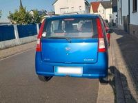Gebraucht Daihatsu Cuore 60 PS (44 kW) 2003 Blau Kleinwagen