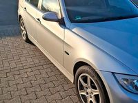Gebraucht BMW 318 129 PS (94 kW) 2007 Silber Limousine