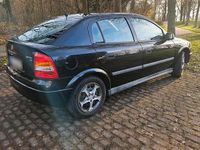 Gebraucht Opel Astra 75 PS (55 kW) 1999 Schwarz Limousine