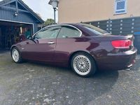 Gebraucht BMW 320 Cabriolet 170 PS (125 kW) 2009 Rot Cabrio