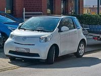 Gebraucht Toyota iQ 68 PS (50 kW) 2011 Weiß Kleinwagen