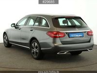 Gebraucht Mercedes C200 Avantgarde 160 PS (117 kW) 2020 Grau Kombi