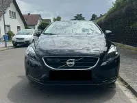 Gebraucht Volvo V40 Summum 177 PS (130 kW) 2012 Schwarz Kleinwagen