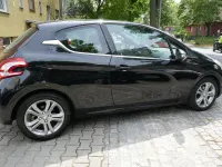 Gebraucht Peugeot 208 Allure 120 PS (88 kW) 2015 Schwarz Kleinwagen