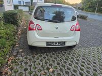Gebraucht Renault Twingo Liberty 75 PS (55 kW) 2012 Weiß Kleinwagen